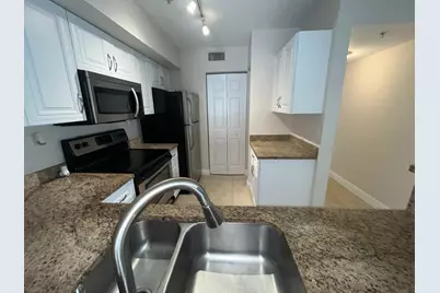 7832 Sonoma Springs Circle #201, Lake Worth, FL 33463 - Photo 9