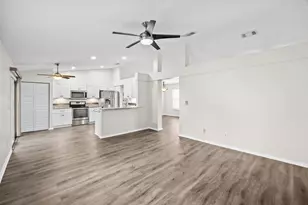 697 SW Jeanne Ave, Port Saint Lucie, FL 34953 - Photo 9