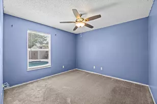 697 SW Jeanne Ave, Port Saint Lucie, FL 34953 - Photo 17