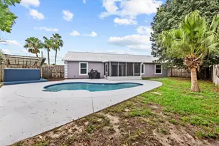697 SW Jeanne Ave, Port Saint Lucie, FL 34953 - Photo 27