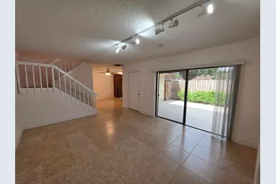 708 7th Lane, Palm Beach Gardens, FL 33418 - Photo 11