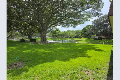 708 7th Lane, Palm Beach Gardens, FL 33418 - Photo 3