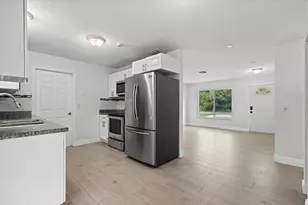6505 Deleon Ave, Fort Pierce, FL 34951 - Photo 7