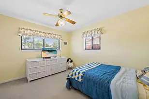 1720 NW 105th Ave, Pembroke Pines, FL 33026 - Photo 15