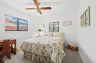 1720 NW 105th Ave, Pembroke Pines, FL 33026 - Photo 17