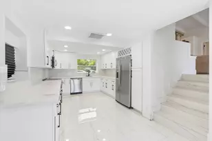 2518 Key Largo Ln, Fort Lauderdale, FL 33312 - Photo 7