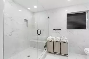 2518 Key Largo Ln, Fort Lauderdale, FL 33312 - Photo 11
