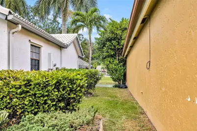 5568 American Circle, Delray Beach, FL 33484 - Photo 45