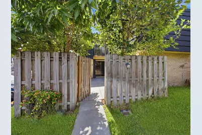 105 Woodland Road, Palm Springs, FL 33461 - Photo 3