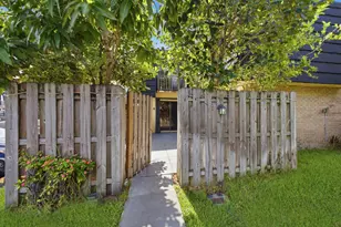 105 Woodland Rd, Palm Springs, FL 33461 - Photo 3