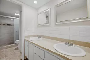 105 Woodland Rd, Palm Springs, FL 33461 - Photo 33