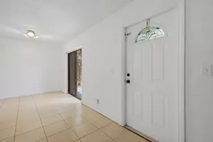 105 Woodland Rd, Palm Springs, FL 33461 - Photo 7