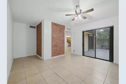 105 Woodland Road, Palm Springs, FL 33461 - Photo 19