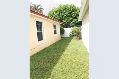 2689 Fairway Cove Court E, Wellington, FL 33414 - Photo 13