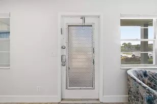 1048 Lincoln C, Boca Raton, FL 33434 - Photo 3