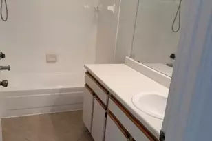 2647 NW 33rd St, Oakland Park, FL 33309 - Photo 11