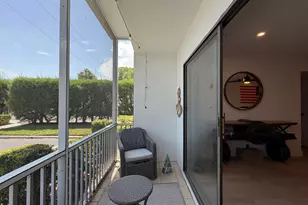 180 Cypress Club Dr, Pompano Beach, FL 33060 - Photo 43