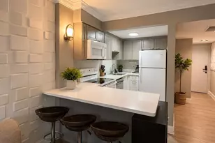 1650 NE 115th St, Miami, FL 33181 - Photo 11