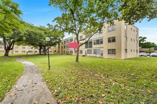 301 Cambridge Rd, Hollywood, FL 33024 - Photo 29