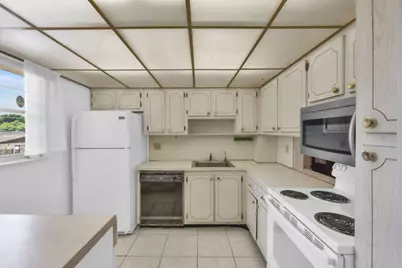 301 Cambridge Road #202, Hollywood, FL 33024 - Photo 3