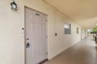 301 Cambridge Road #202, Hollywood, FL 33024 - Photo 25
