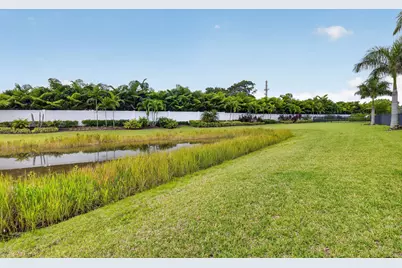 8270 Essex Country Club Drive, Boca Raton, FL 33434 - Photo 43