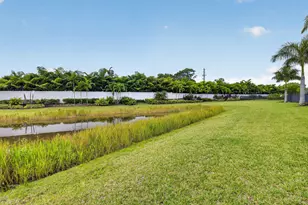 8270 Essex Country Clb Dr, Boca Raton, FL 33434 - Photo 51
