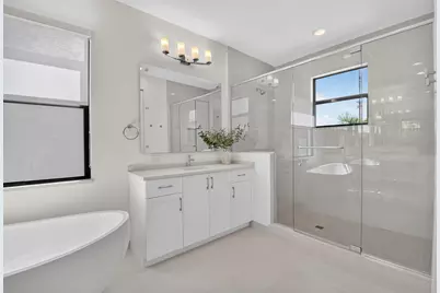 8270 Essex Country Club Drive, Boca Raton, FL 33434 - Photo 29