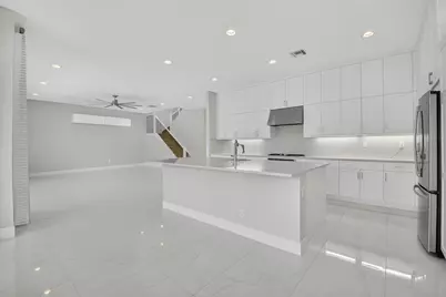 8270 Essex Country Club Drive, Boca Raton, FL 33434 - Photo 13