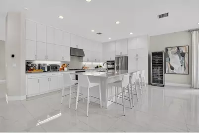 8270 Essex Country Club Drive, Boca Raton, FL 33434 - Photo 9