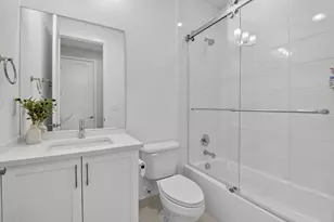8270 Essex Country Clb Dr, Boca Raton, FL 33434 - Photo 29