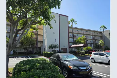 2106 S Cypress Bend Drive #510, Pompano Beach, FL 33069 - Photo 29