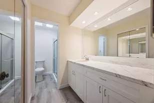 9 Ridge Pointe Dr, Boynton Beach, FL 33435 - Photo 13