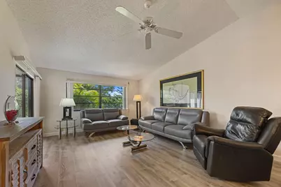 9 Ridge Pointe Drive #D, Boynton Beach, FL 33435 - Photo 7
