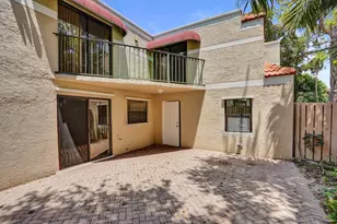 4260 Village Dr, Delray Beach, FL 33445 - Photo 3