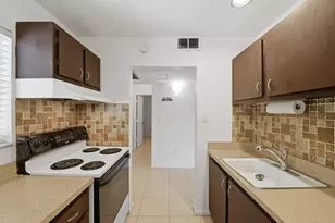 824 SW 9th St Cir, Boca Raton, FL 33486 - Photo 9