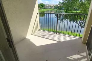 2307 Belmont Ln, North Lauderdale, FL 33068 - Photo 9