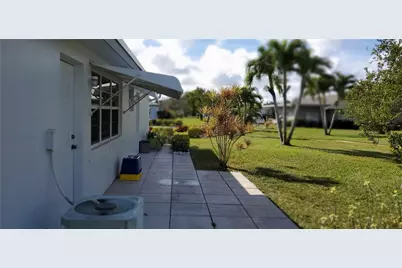 1107 Cir Terrace W, Delray Beach, FL 33445 - Photo 17