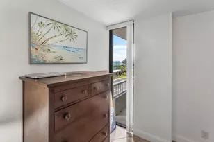 5540 N Ocean Dr, Singer Island, FL 33404 - Photo 45