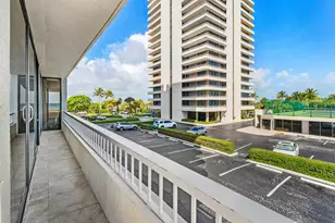 5540 N Ocean Dr, Singer Island, FL 33404 - Photo 49