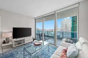 200 Biscayne Blvd Way, Miami, FL 33131 - Photo 5