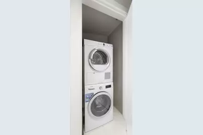 200 Biscayne Blvd Way #3909, Miami, FL 33131 - Photo 23
