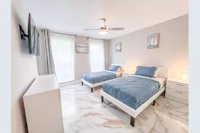 2060 Amesbury Circle, Wellington, FL 33414 - Photo 27