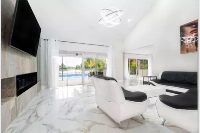 2060 Amesbury Circle, Wellington, FL 33414 - Photo 19