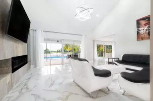 2060 Amesbury Cir, Wellington, FL 33414 - Photo 19