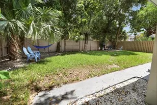 210 SW 11th St, Fort Lauderdale, FL 33315 - Photo 13