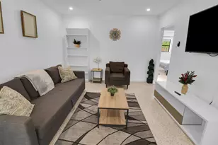 210 SW 11th St, Fort Lauderdale, FL 33315 - Photo 3
