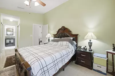 2036 NW 183rd Circle, Pembroke Pines, FL 33029 - Photo 17