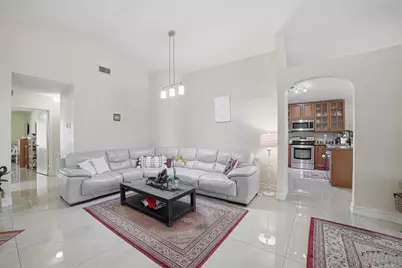 2036 NW 183rd Circle, Pembroke Pines, FL 33029 - Photo 7