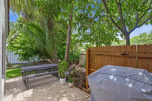 2036 NW 183rd Cir, Pembroke Pines, FL 33029 - Photo 25